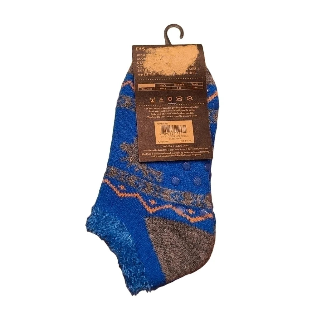 4 pairs of Cozy Cabin Socks, Size Youth Shoe 10 - 4